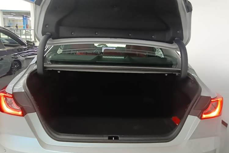 Used Toyota Camry 2024 Dual-Motor 2.0 HXS Sport Plus Edition Trunk