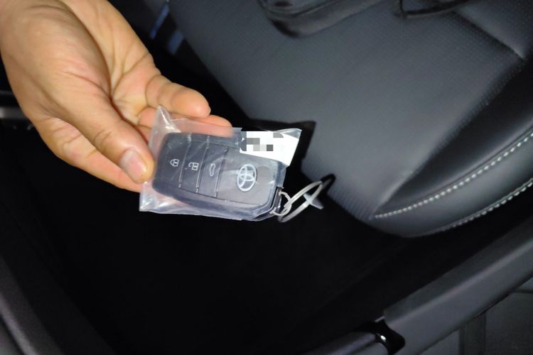 Used Toyota Camry 2024 2.0G Prestige Edition Vehicle Key