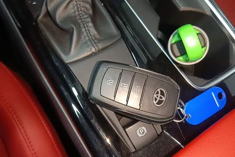 Used Toyota Camry 2024 Dual-Motor 2.0 HXS Sport Plus Edition Vehicle Key