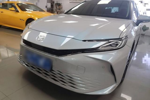Used Toyota Camry 2024 Dual-Motor 2.0 HG Premium Edition