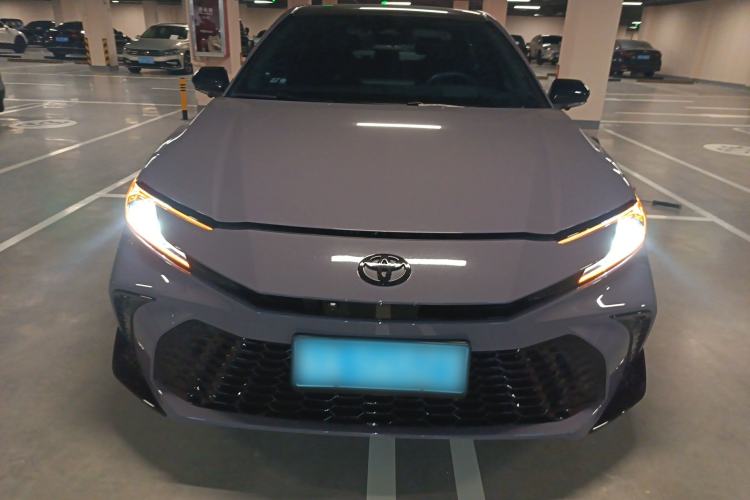 Used Toyota Camry 2024 Dual-Motor 2.0HS Sport Edition Front