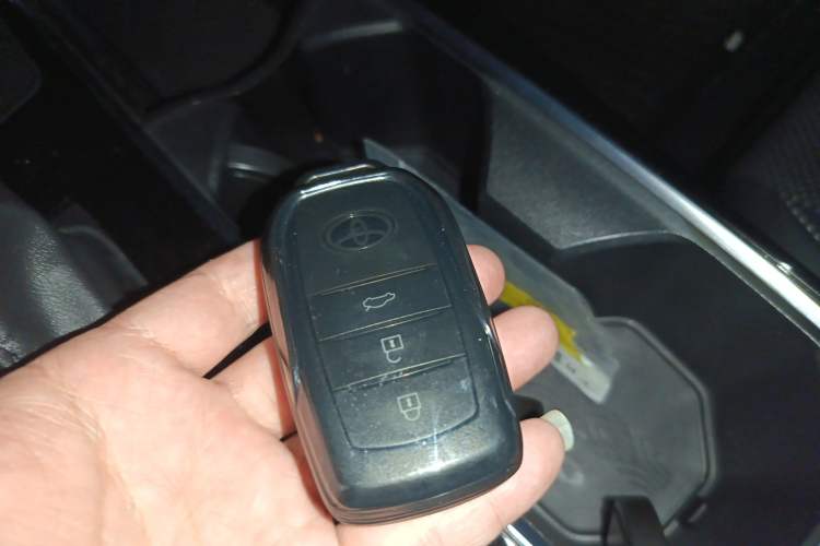 Used Toyota Camry 2024 Dual-Motor 2.0HS Sport Edition Interior 1