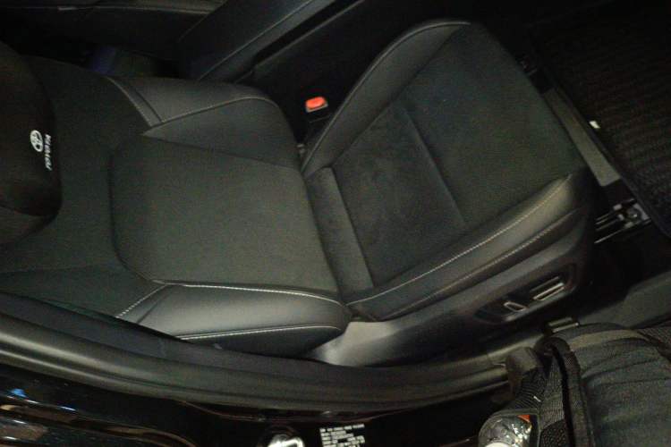 Used Toyota Camry 2024 Dual-Motor 2.0HS Sport Edition Right Front Seat