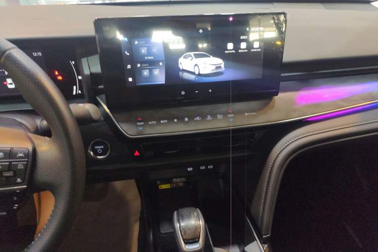 Used Toyota Camry 2024 Dual-Motor 2.0 HGVP Luxury Edition Audio And AC Panel