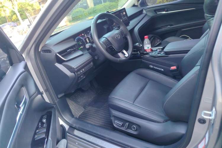 Used Toyota Camry 2024 Dual-Motor 2.0 HG Premium Edition Driver Seat