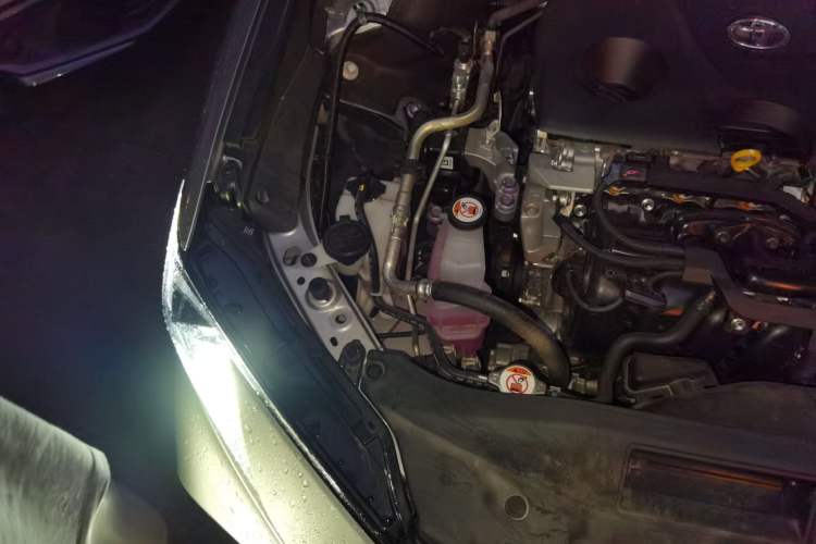 Used Toyota Camry 2024 2.0 GVP Luxury Edition Engine Bay Right