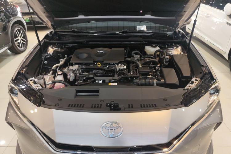 Used Toyota Camry 2024 Dual-Motor 2.0 HGVP Luxury Edition Engine Bay