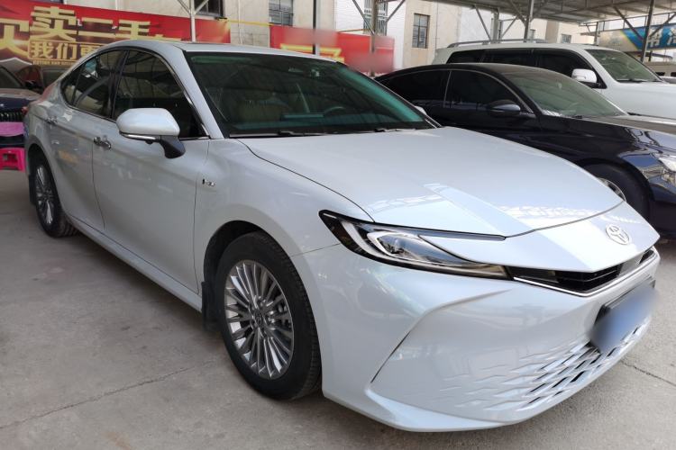 Used Toyota Camry 2024 Dual-Motor 2.0 HGVP Luxury Edition Exterior 1
