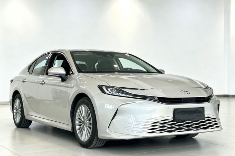 Used Toyota Camry 2024 Dual-Motor 2.0 HGVP Luxury Edition Exterior 1