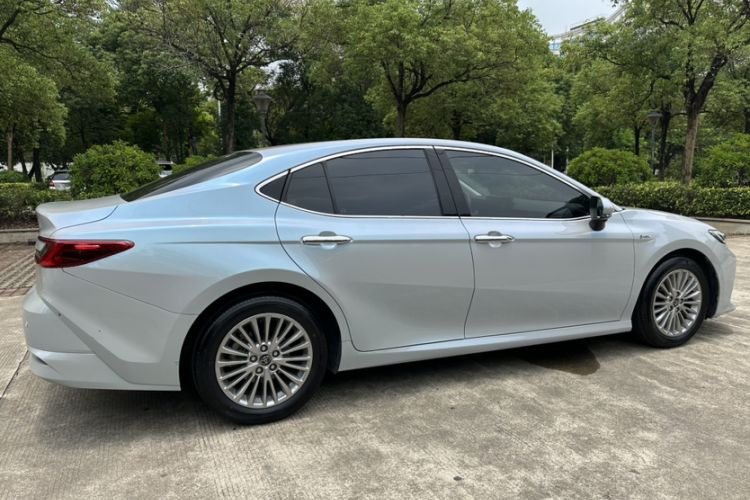 Used Toyota Camry 2024 Dual-Motor 2.0 HGVP Luxury Edition Exterior 1