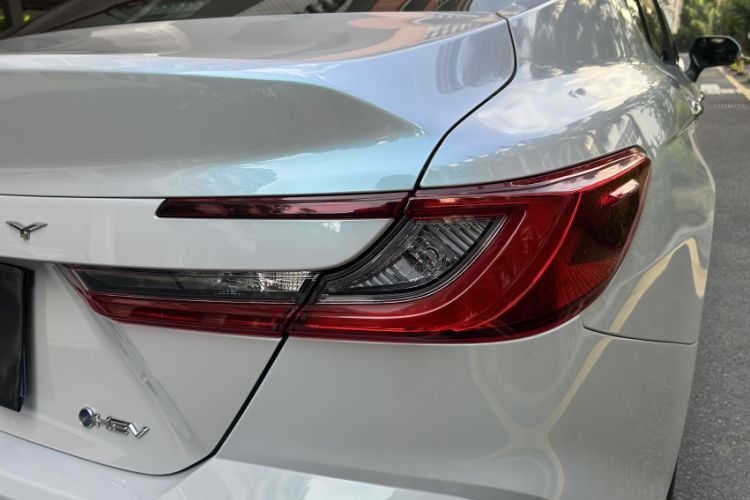 Used Toyota Camry 2024 Dual-Motor 2.0 HGVP Luxury Edition Exterior 10