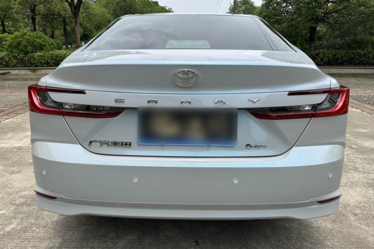 Used Toyota Camry 2024 Dual-Motor 2.0 HGVP Luxury Edition Exterior 11