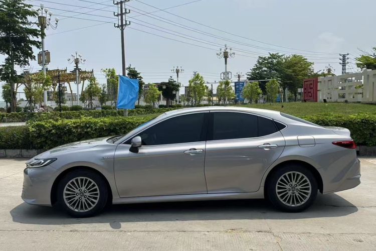 Used Toyota Camry 2024 Dual-Motor 2.0 HGVP Luxury Edition Exterior 2