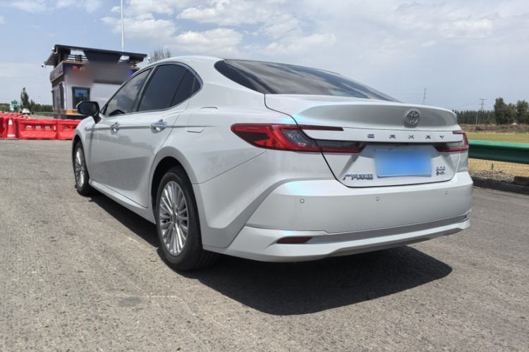 Used Toyota Camry 2024 Dual-Motor 2.0 HG Premium Edition Exterior 2