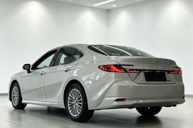Used Toyota Camry 2024 Dual-Motor 2.0 HGVP Luxury Edition Exterior 3