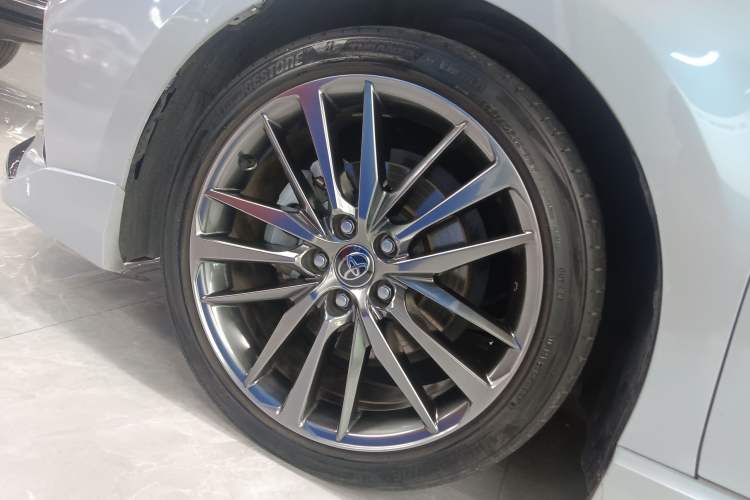 Used Toyota Camry 2024 Dual-Motor 2.0 HXS Sport Plus Edition Exterior 4