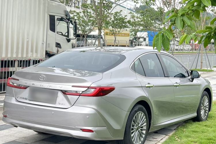 Used Toyota Camry 2024 Dual-Motor 2.0 HGVP Luxury Edition Exterior 5
