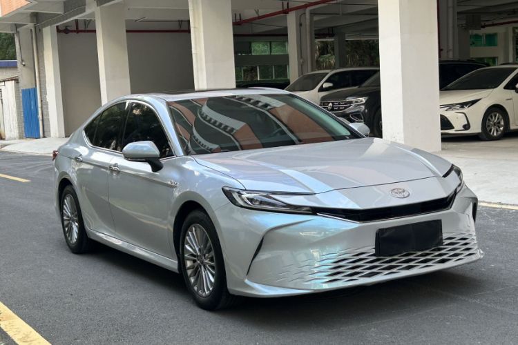 Used Toyota Camry 2024 Dual-Motor 2.0 HGVP Luxury Edition Exterior 7
