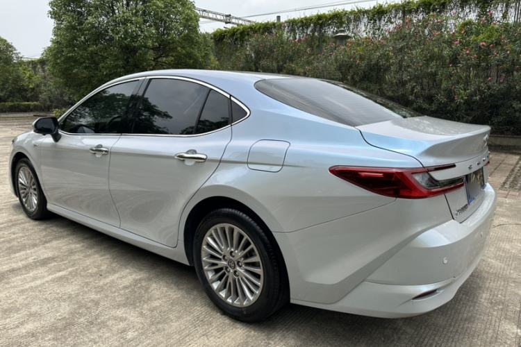 Used Toyota Camry 2024 Dual-Motor 2.0 HGVP Luxury Edition Exterior 7