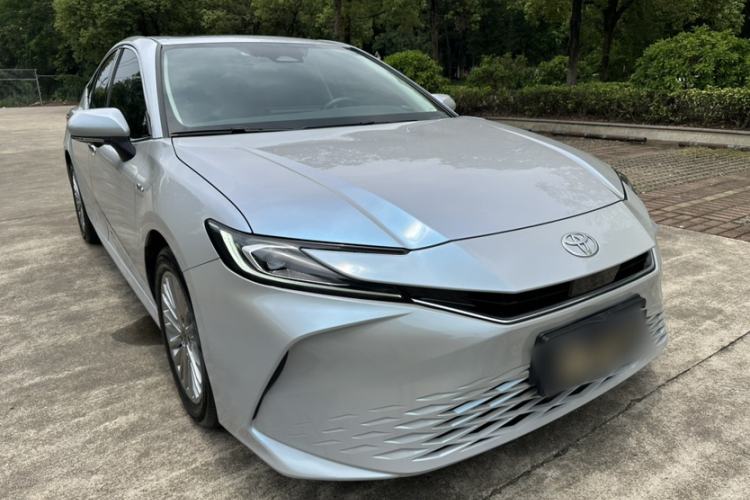 Used Toyota Camry 2024 Dual-Motor 2.0 HGVP Luxury Edition Exterior 9