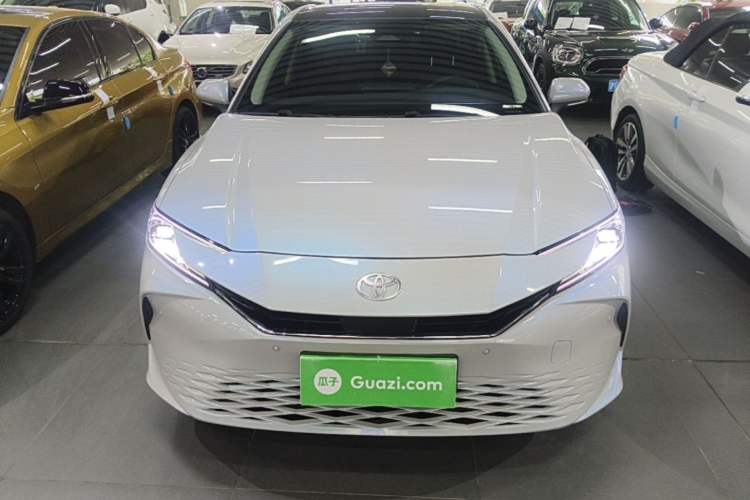 Used Toyota Camry 2024 Dual-Motor 2.0 HG Premium Edition Front