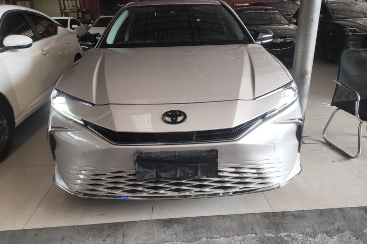Used Toyota Camry 2024 Dual-Motor 2.0 HGVP Luxury Edition Front