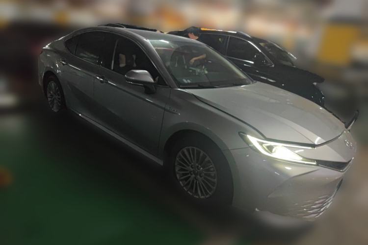 Used Toyota Camry 2024 2.0G Prestige Edition Front Right 45 Deg
