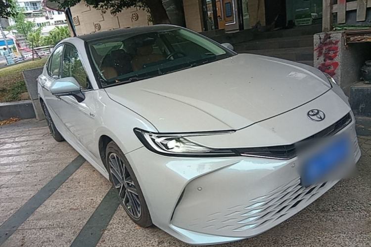 Used Toyota Camry 2024 Dual-Motor 2.0 HG Premium Edition Front Right 45 Deg