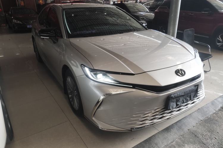 Used Toyota Camry 2024 Dual-Motor 2.0 HGVP Luxury Edition Front Right 45 Deg