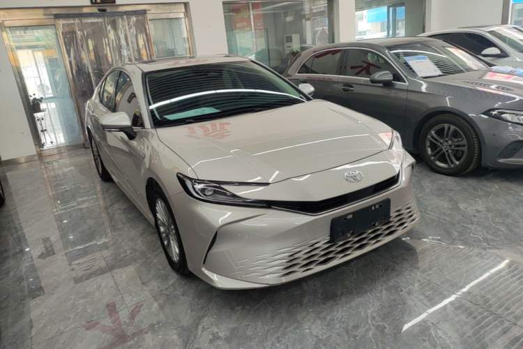 Used Toyota Camry 2024 Dual-Motor 2.0 HGVP Luxury Edition Front Right 45 Deg