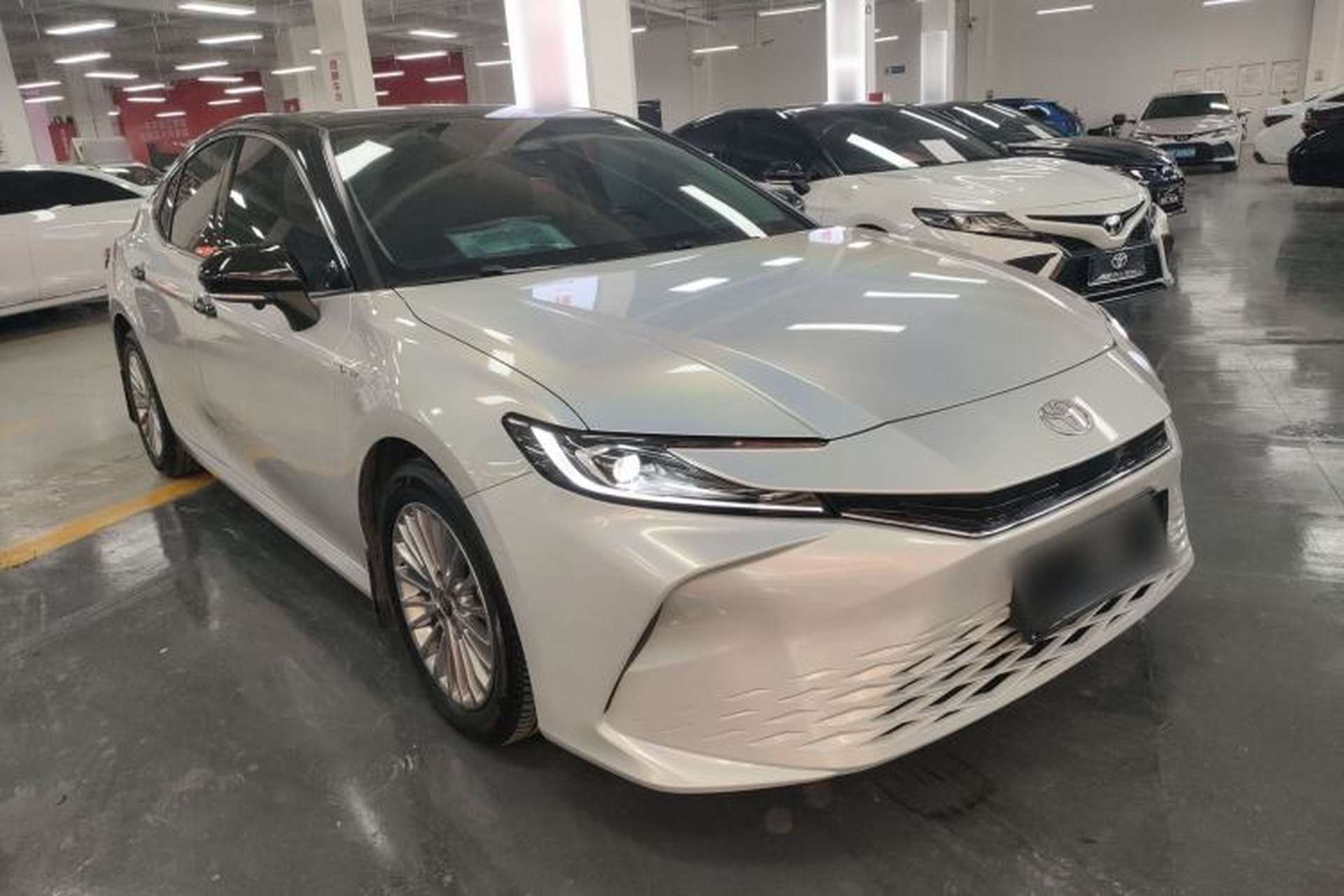 Used Toyota Camry 2024 Dual-Motor 2.0 HGVP Luxury Edition Front Right 45 Deg