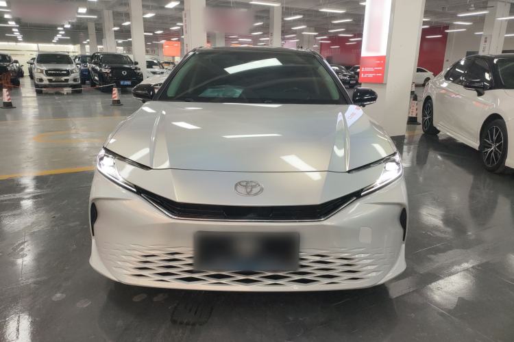 Used Toyota Camry 2024 Dual-Motor 2.0 HGVP Luxury Edition Front