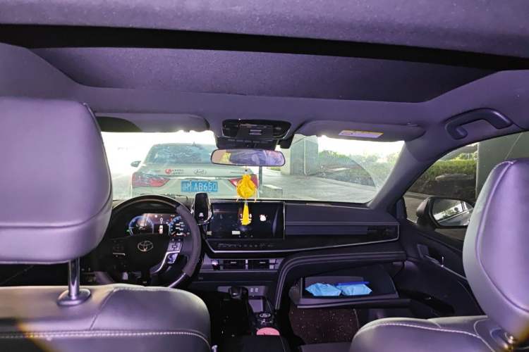 Used Toyota Camry 2024 Dual-Motor 2.0HS Sport Edition Headliner