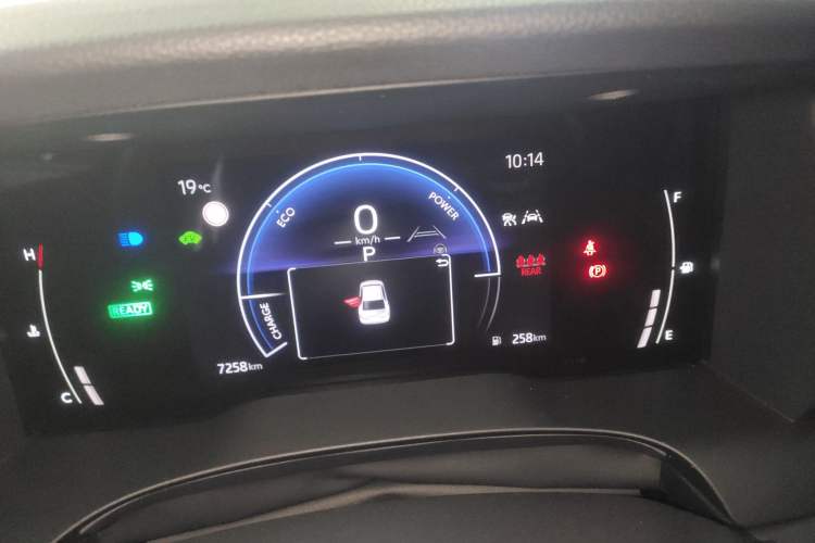 Used Toyota Camry 2024 Dual-Motor 2.0 HGVP Luxury Edition Instrument Cluster