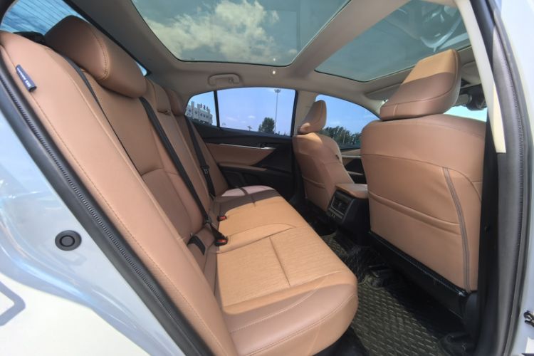 Used Toyota Camry 2024 Dual-Motor 2.0 HG Premium Edition Interior 3