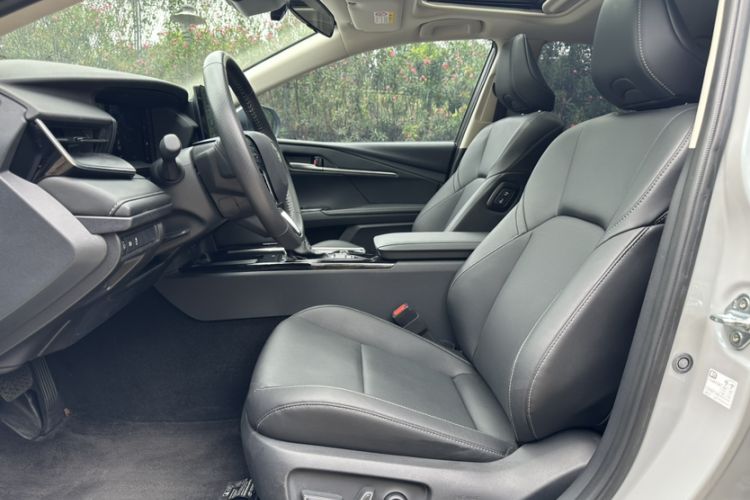Used Toyota Camry 2024 Dual-Motor 2.0 HGVP Luxury Edition Interior 3