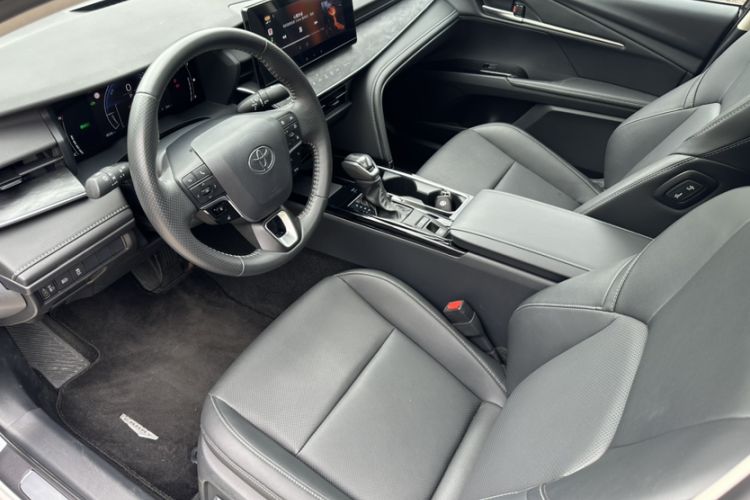 Used Toyota Camry 2024 Dual-Motor 2.0 HGVP Luxury Edition Interior 4