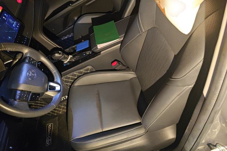 Used Toyota Camry 2024 2.0G Prestige Edition Left Front Seat