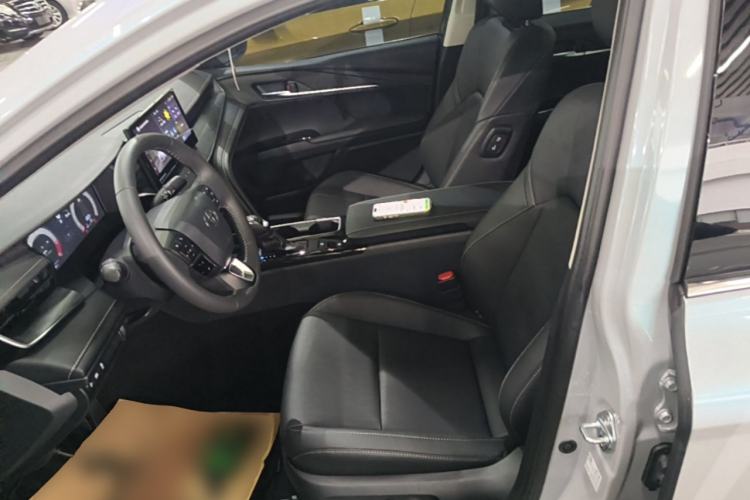 Used Toyota Camry 2024 Dual-Motor 2.0 HG Premium Edition Left Front Seat