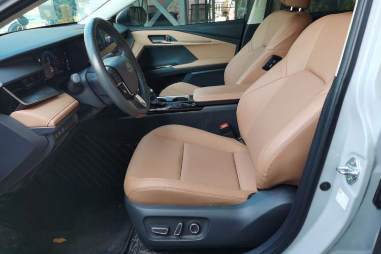 Used Toyota Camry 2024 Dual-Motor 2.0 HGVP Luxury Edition Left Front Seat