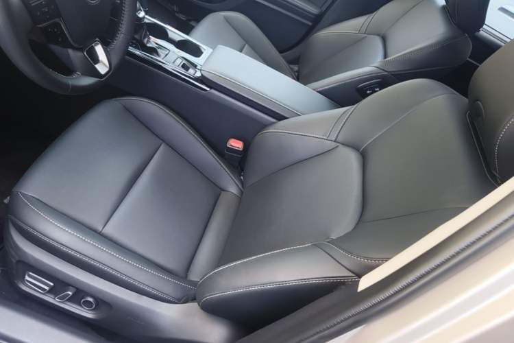 Used Toyota Camry 2024 Dual-Motor 2.0 HGVP Luxury Edition Left Front Seat