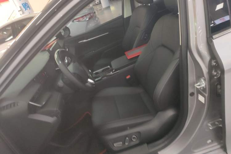 Used Toyota Camry 2024 Dual-Motor 2.0 HGVP Luxury Edition Left Front Seat