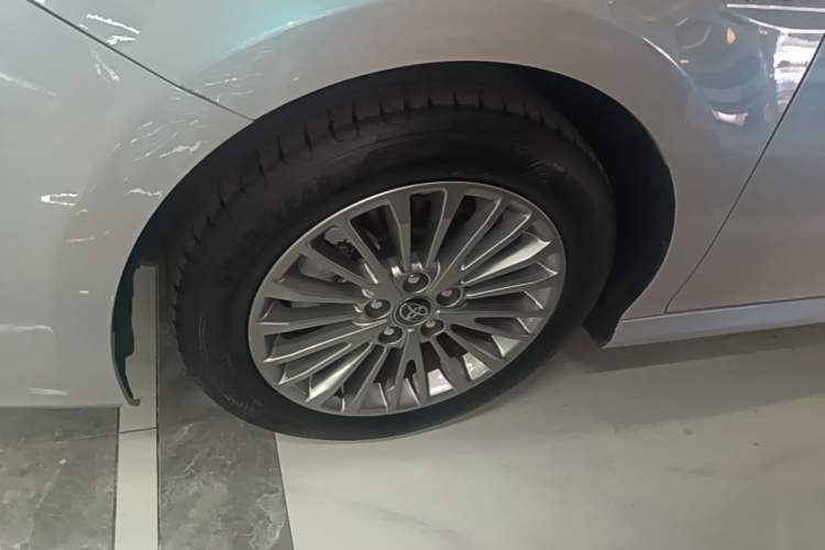 Used Toyota Camry 2024 Dual-Motor 2.0 HGVP Luxury Edition Left Front Wheel Hub