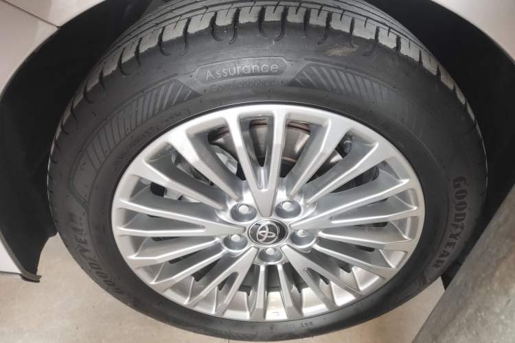 Used Toyota Camry 2024 Dual-Motor 2.0 HGVP Luxury Edition Left Front Wheel Hub