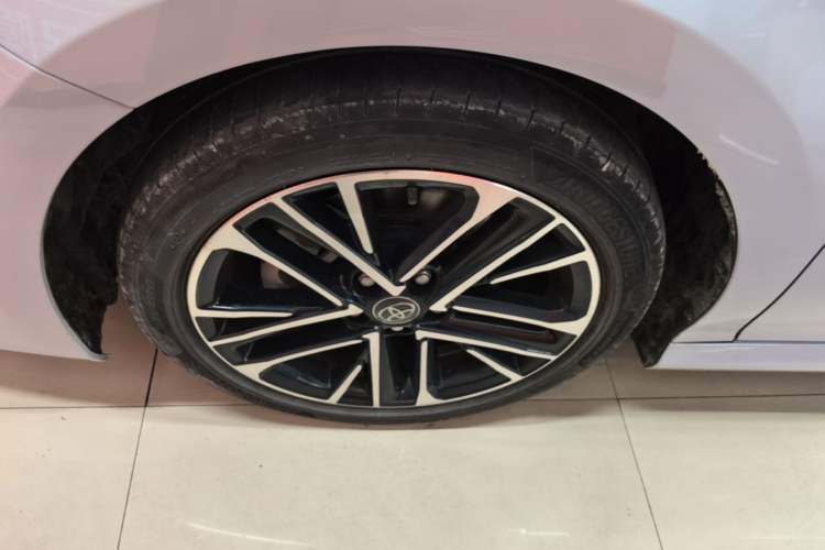 Used Toyota Camry 2024 Dual-Motor 2.0 HG Premium Edition Left Front Wheel Hub