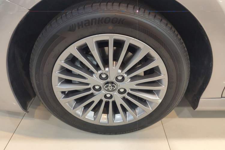 Used Toyota Camry 2024 Dual-Motor 2.0 HGVP Luxury Edition Left Front Wheel Hub