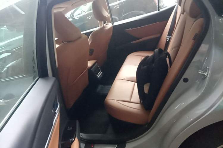 Used Toyota Camry 2024 Dual-Motor 2.0 HG Premium Edition Left Rear Seat