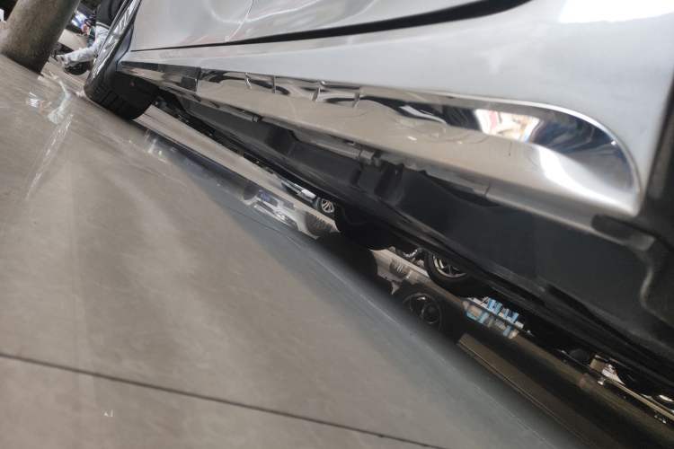 Used Toyota Camry 2024 Dual-Motor 2.0 HGVP Luxury Edition Left Side Sill
