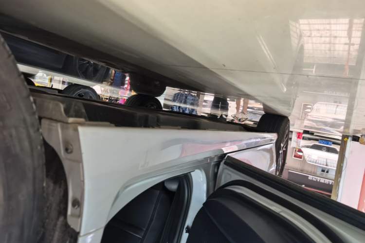 Used Toyota Camry 2024 Dual-Motor 2.0 HG Premium Edition Left Side Sill