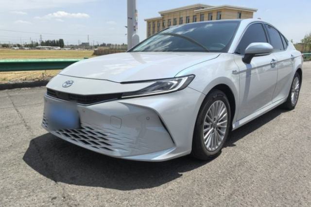 Used Toyota Camry 2024 Dual-Motor 2.0 HG Premium Edition